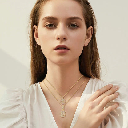 Collana con Iniziale Pavé | Oro